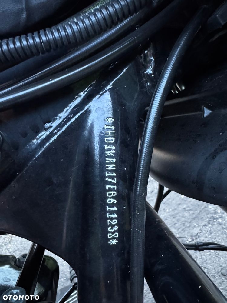 Harley-Davidson FLHXS Special - 20
