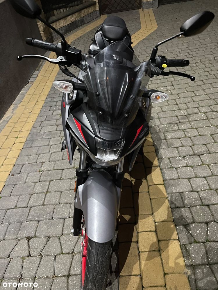 Suzuki GSX-R - 3