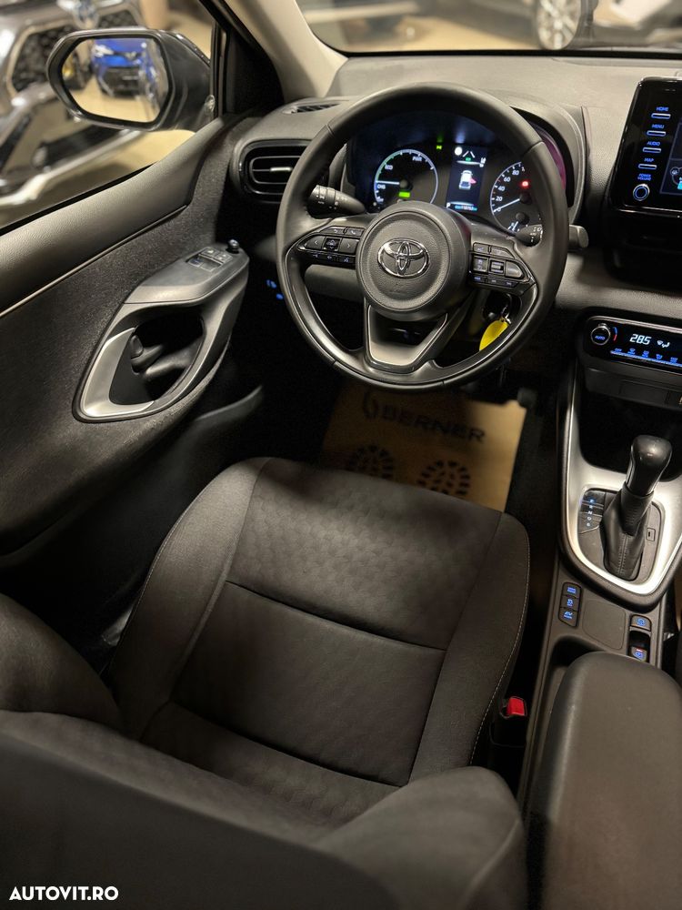 Toyota Yaris Hybrid 130 1.5 VVT-i Style - 8