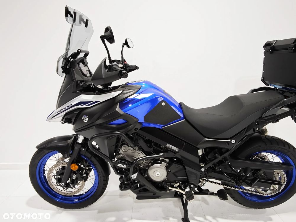 Suzuki V-STROM - 16