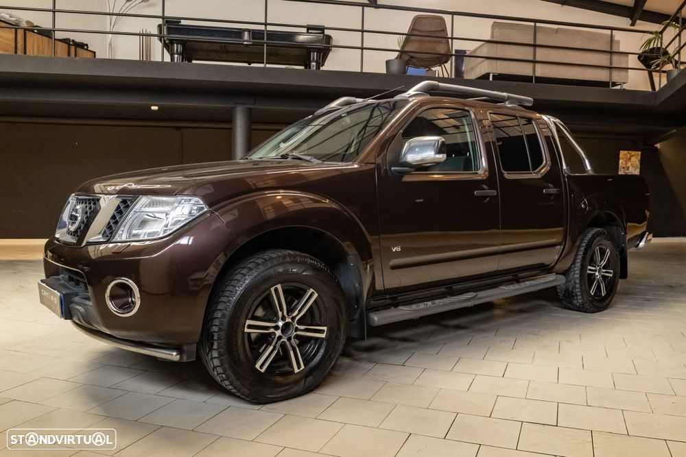 Nissan Navara 3.0 dCi V6 CD LE AT 4WD - 7