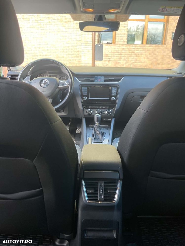 Skoda Octavia 2.0 TDI DSG Style - 1