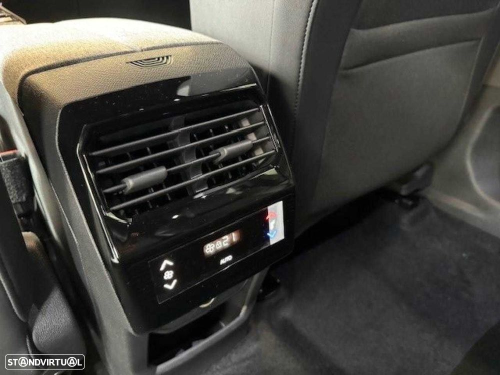 Peugeot 3008 1.2 Hybrid Allure e-DCS6 - 14