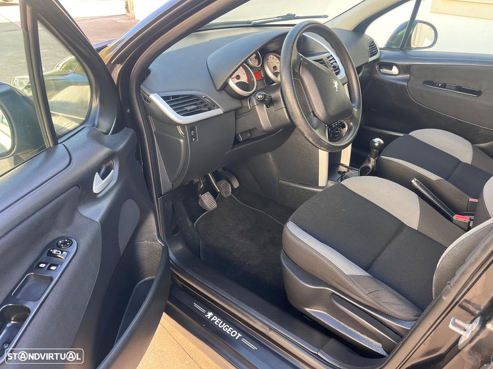 Peugeot 207 1.4 HDi Urban - 7