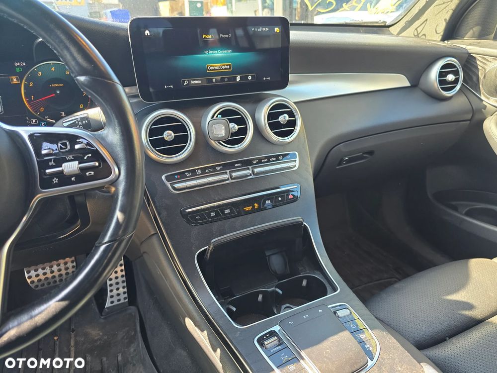 Mercedes-Benz GLC 300 4Matic 9G-TRONIC Edition Avantgarde - 20