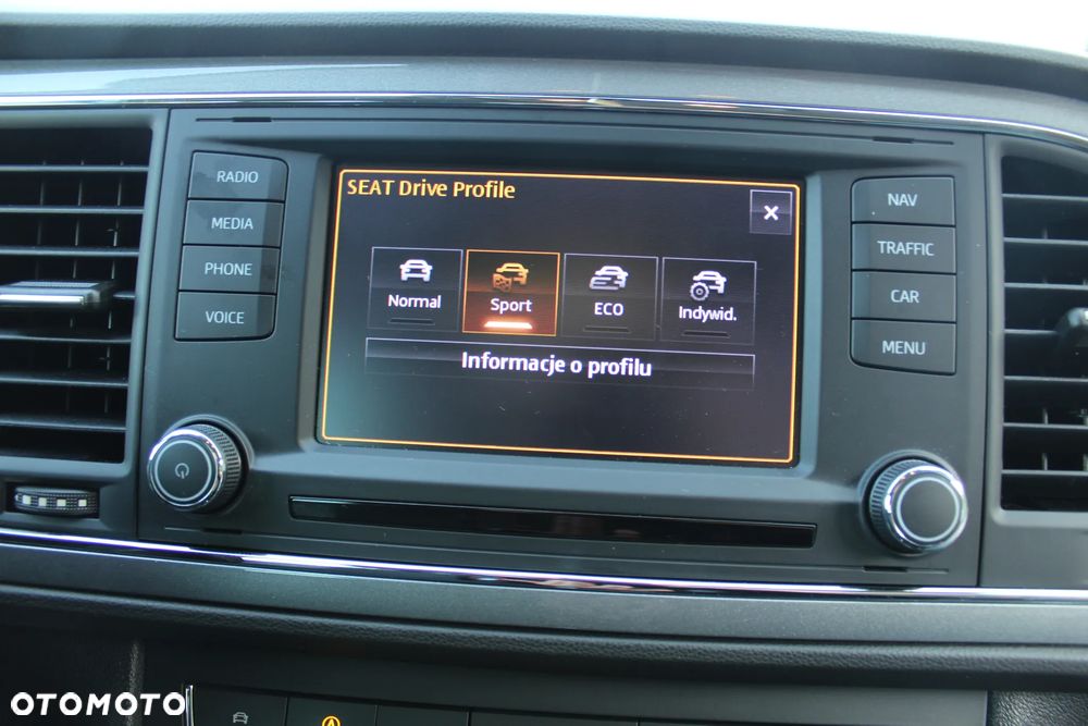 Seat Leon 1.8 TSI Start&Stop DSG FR - 26
