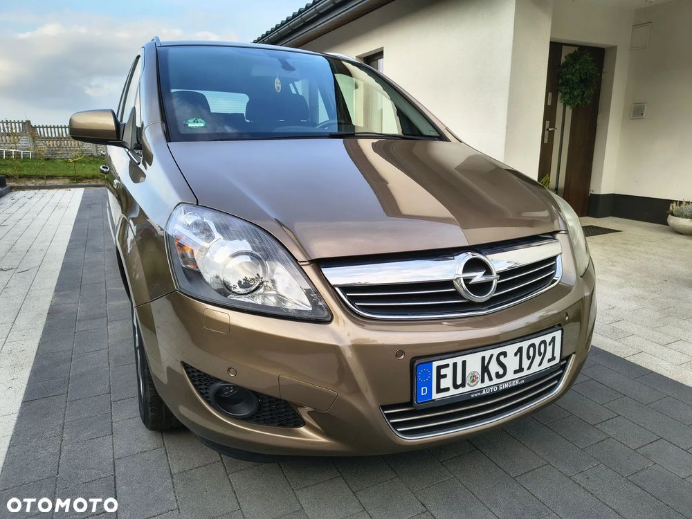 Opel Zafira 2014 photo 2