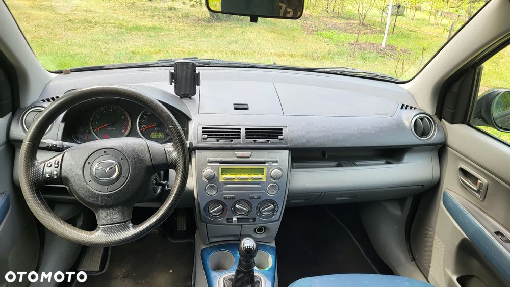 Mazda 2 - 17