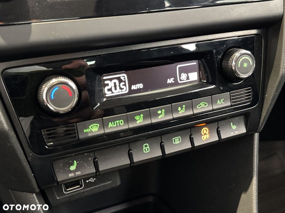 Skoda RAPID - 27