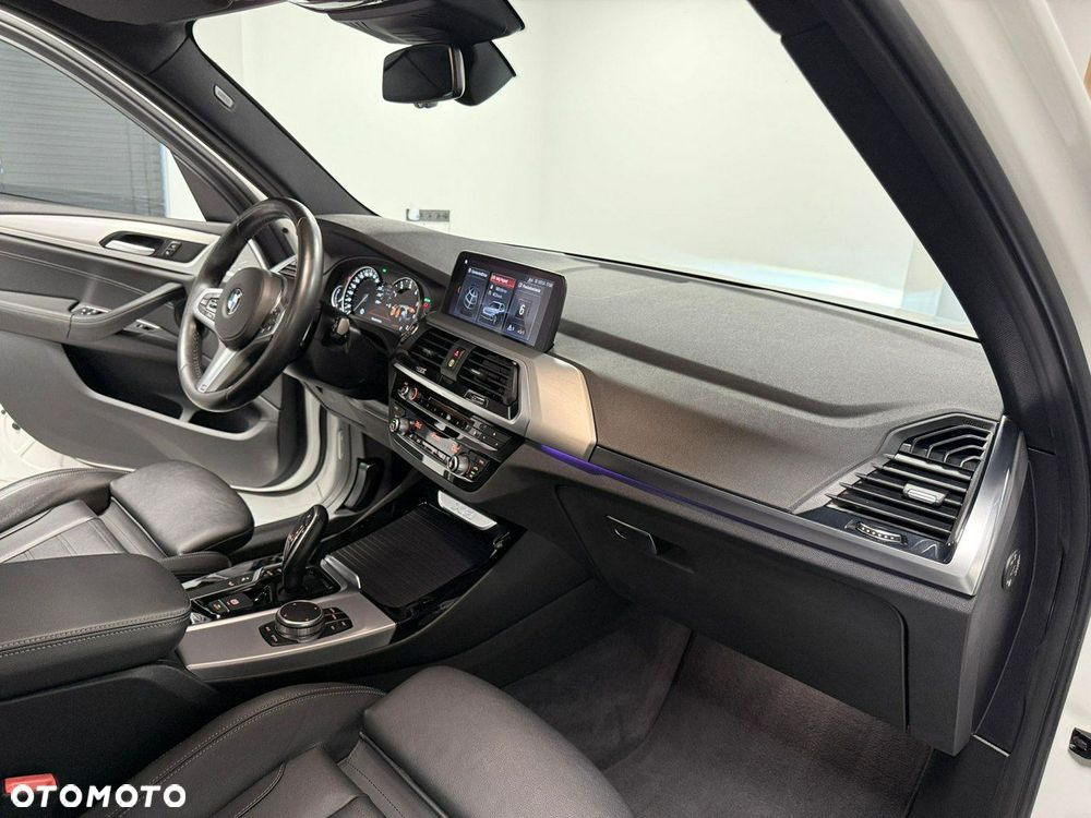 BMW X3 xDrive20i M Sport Edition - 32