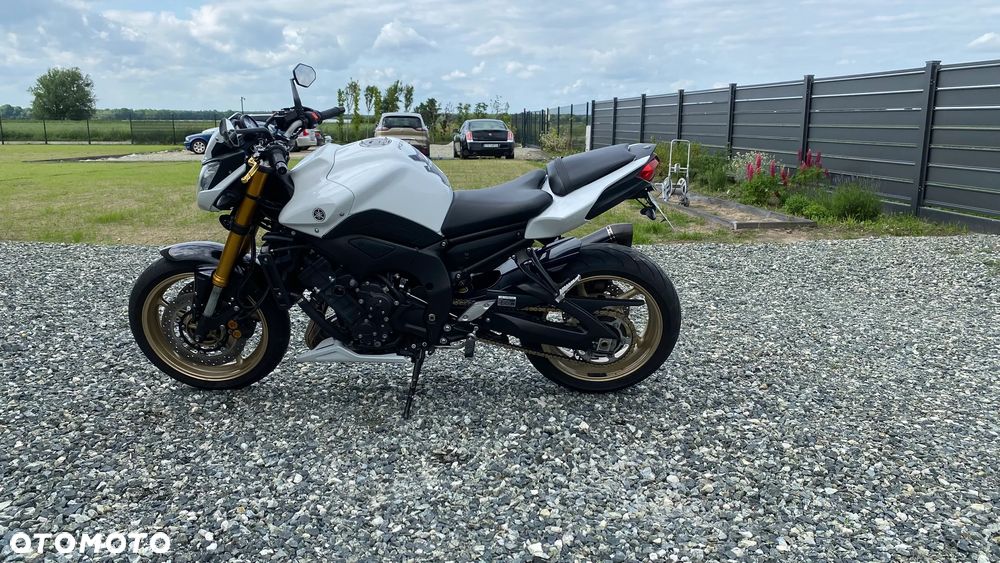 Yamaha FZ8 - 9