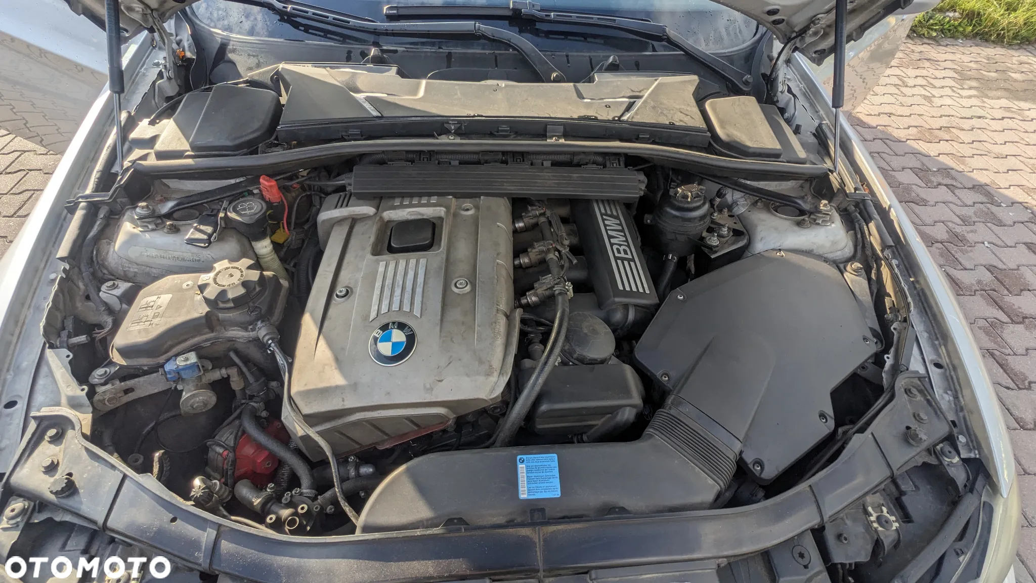 BMW Seria 3 325xi Touring - 7