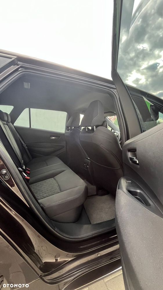 Toyota Corolla 2.0 Hybrid Comfort - 21