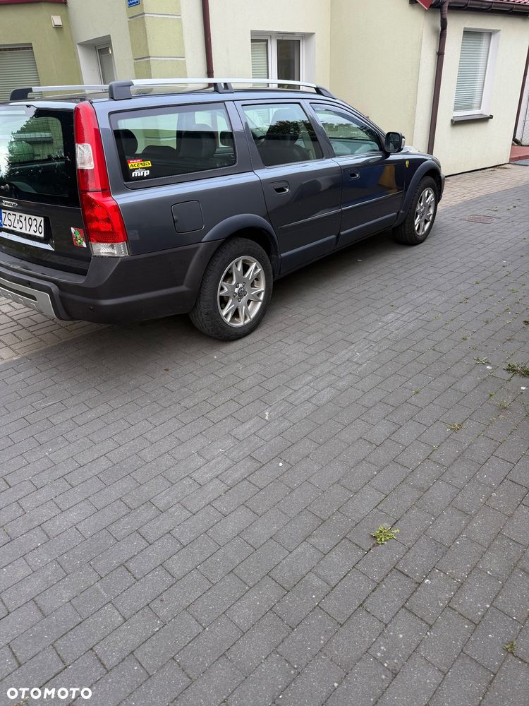 Volvo XC 70 D5 AWD Momentum - 6