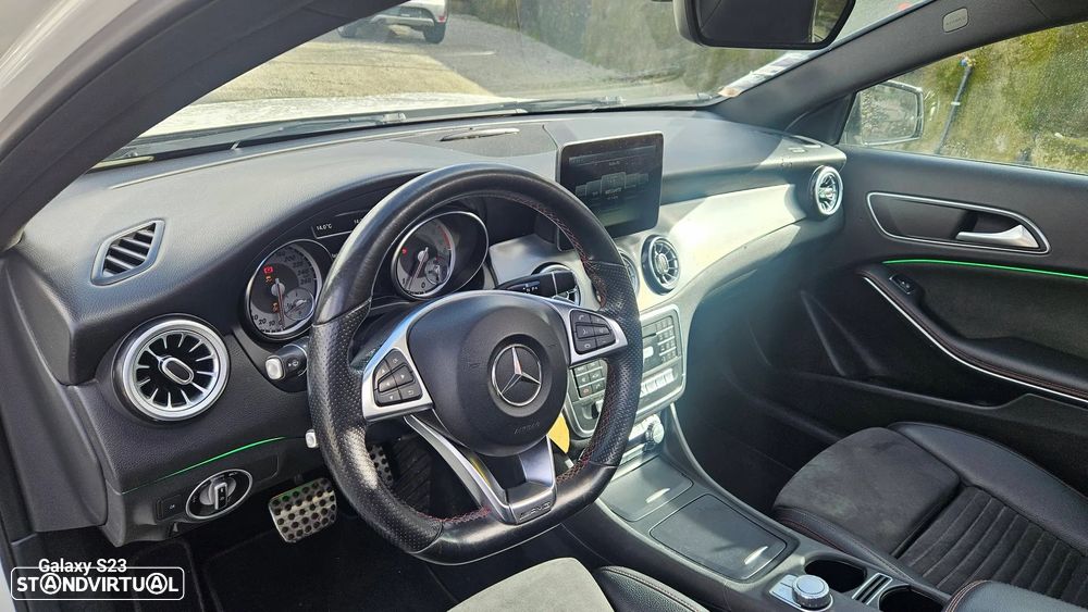 Mercedes-Benz GLA 220 d 4Matic 7G-DCT AMG Line - 24