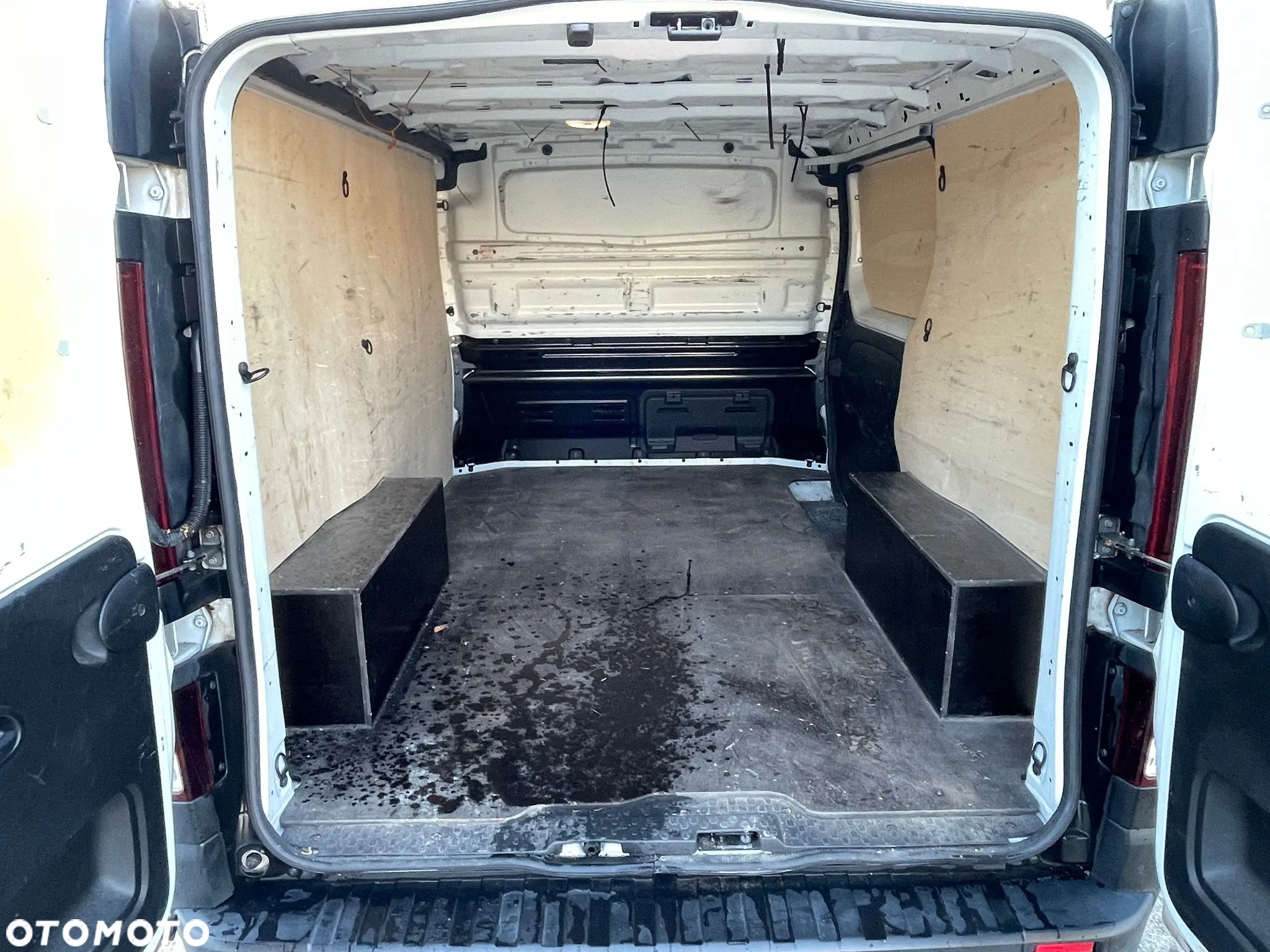 Renault TRAFIC - 9
