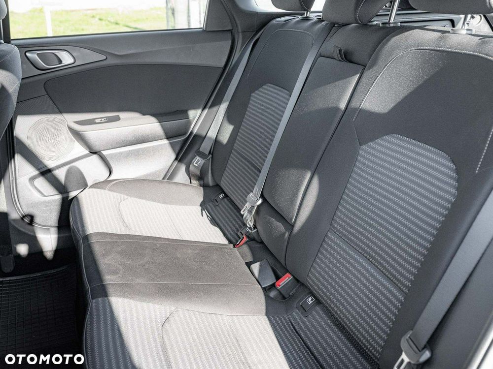 Kia Ceed 1.5 T-GDI M DCT - 27