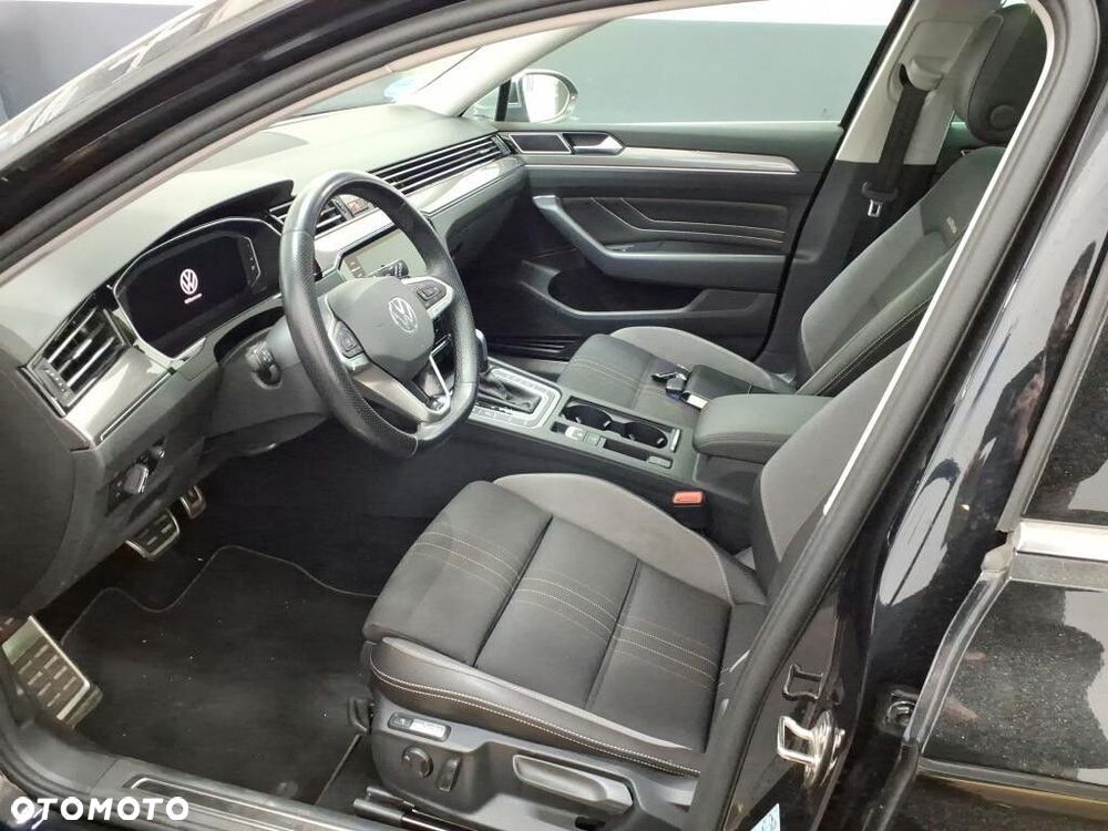 Volkswagen Passat - 6