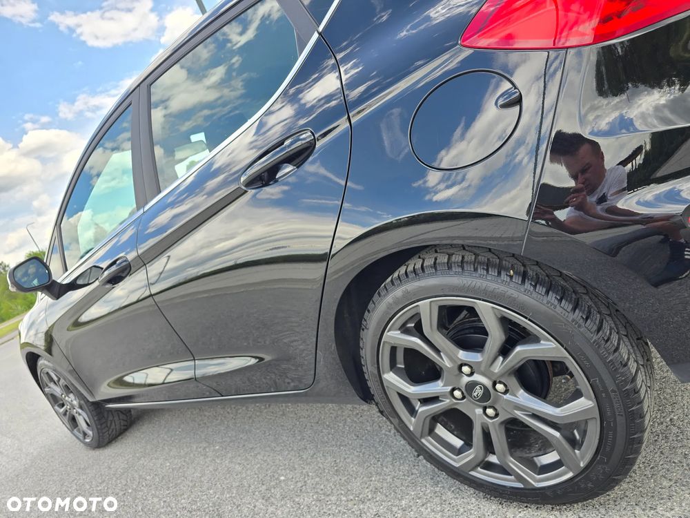 Ford Fiesta 1.1 S&S TITANIUM - 38