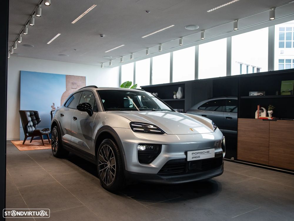 Porsche Macan Electric - 2