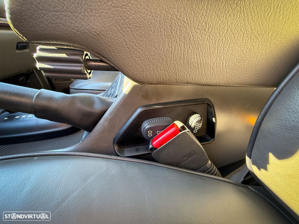 Land Rover Discovery - 33