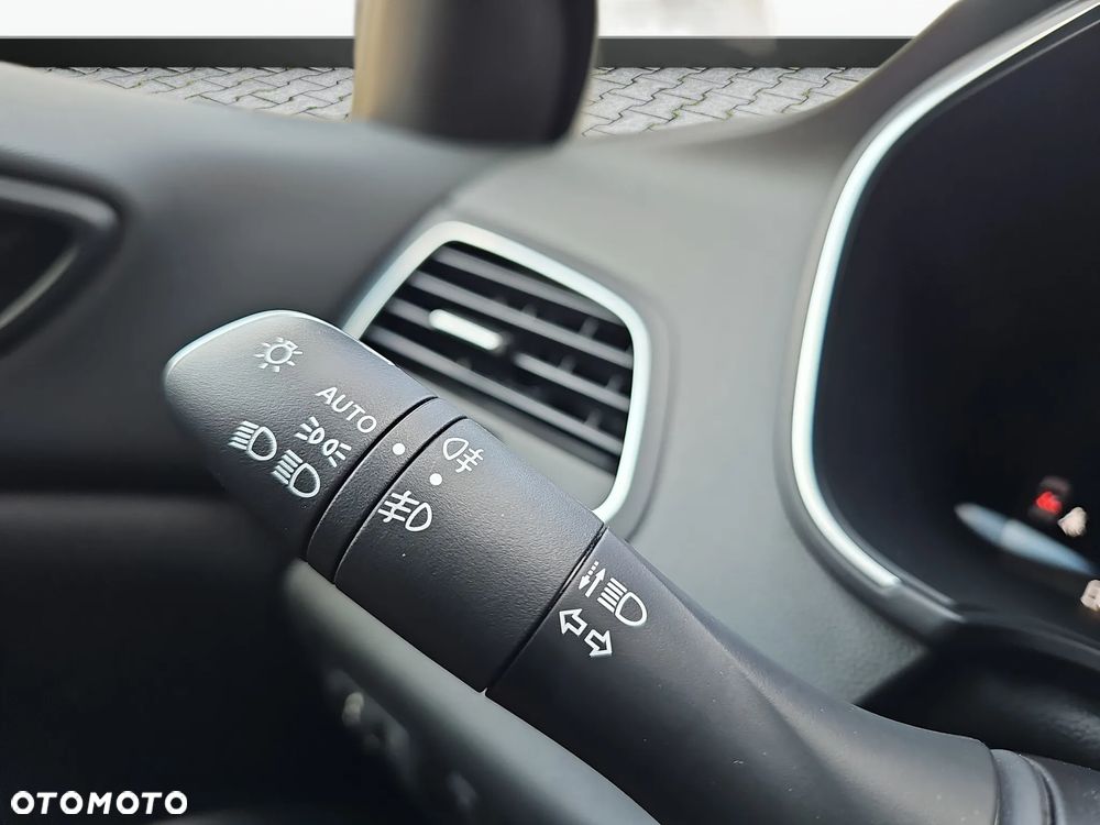 Renault Megane 1.3 TCe FAP Intens - 17