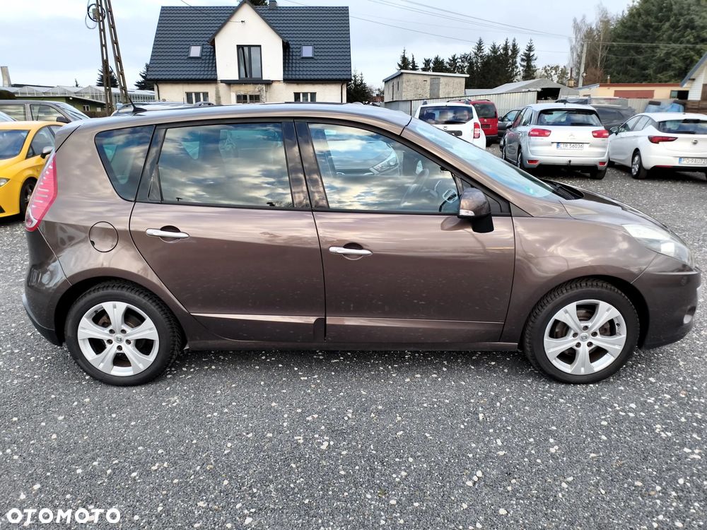 Renault Scenic 2.0 16V 140 CVT Dynamique - 6