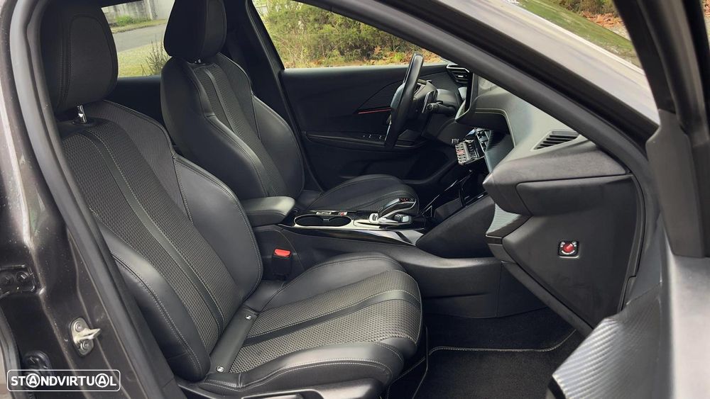 Peugeot 208 1.2 PureTech GT Line EAT8 - 30