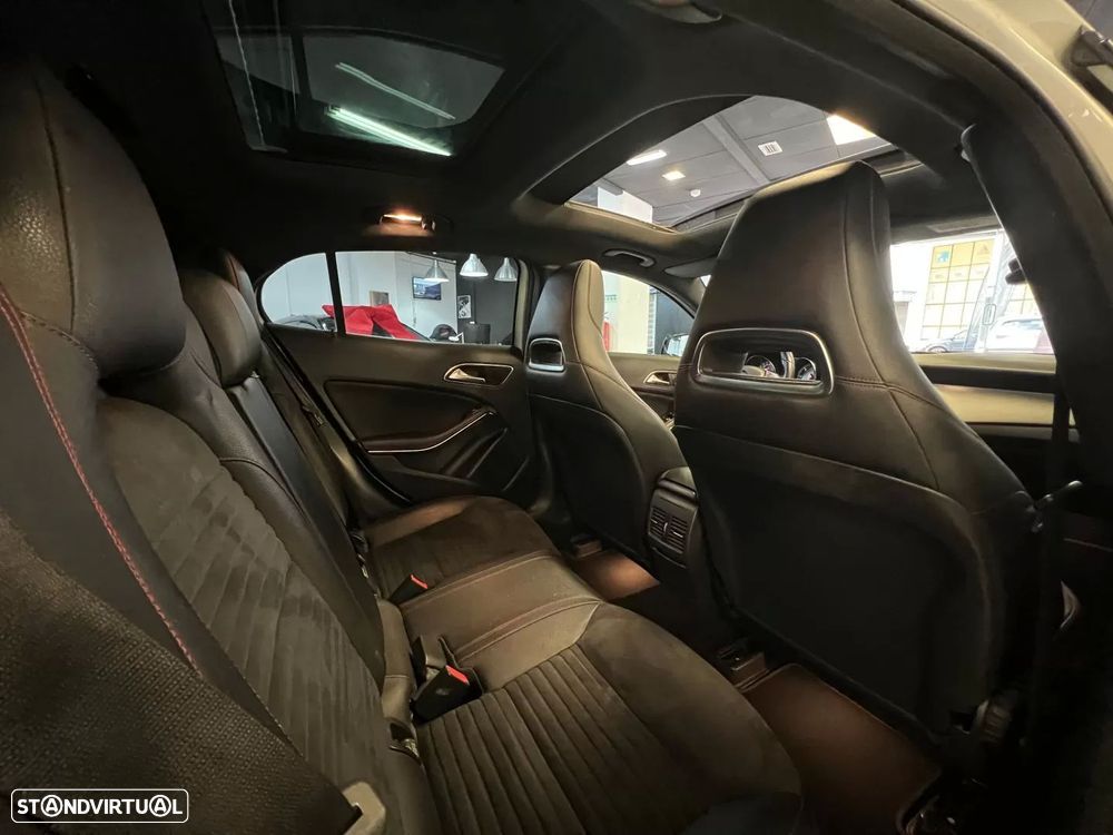 Mercedes-Benz GLA 200 d AMG Line - 10