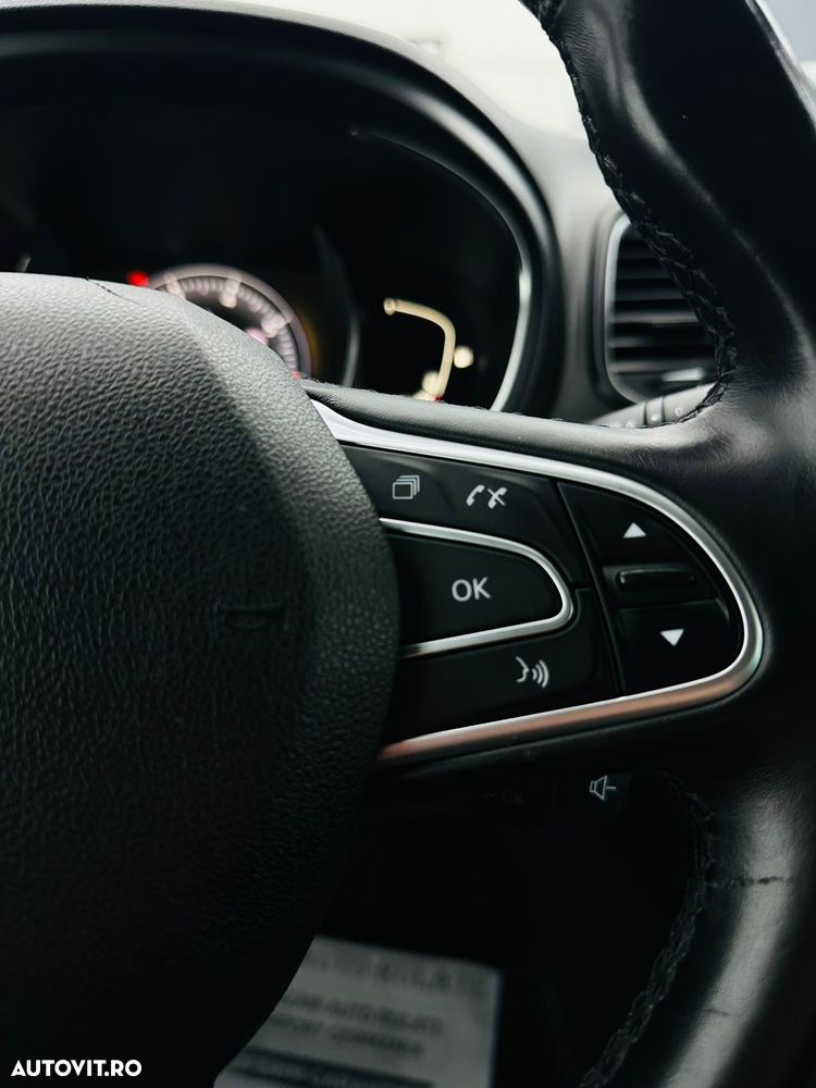 Renault Scenic ENERGY TCe 130 INTENS - 33