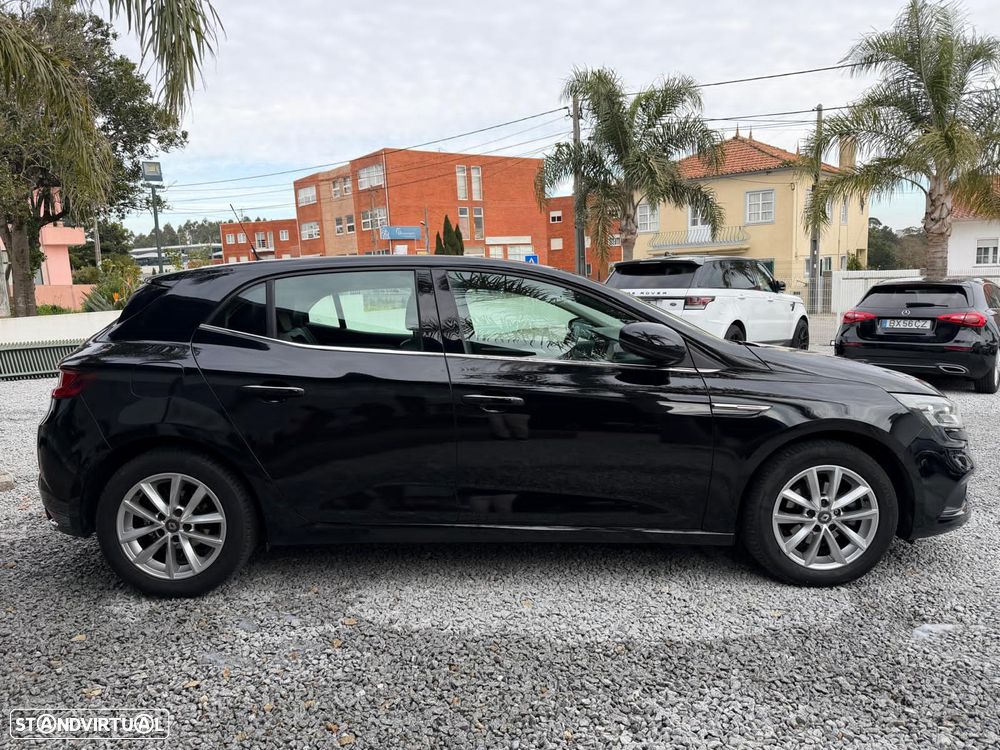 Renault Mégane 1.5 dCi Dynamique - 4