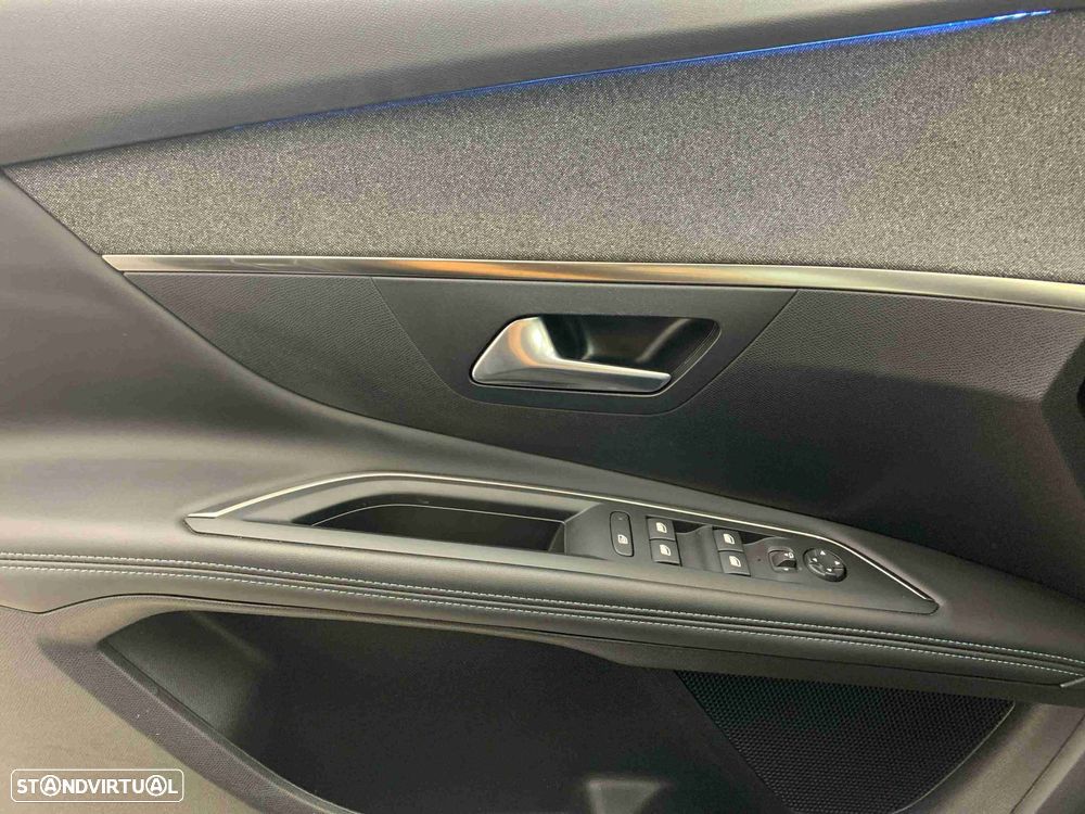 Peugeot 3008 1.5 BlueHDi Allure Pack EAT8 - 15