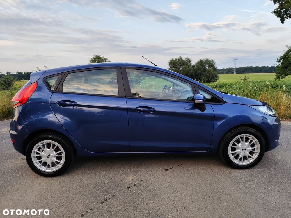 Ford Fiesta 1.25 Champions Edition - 37