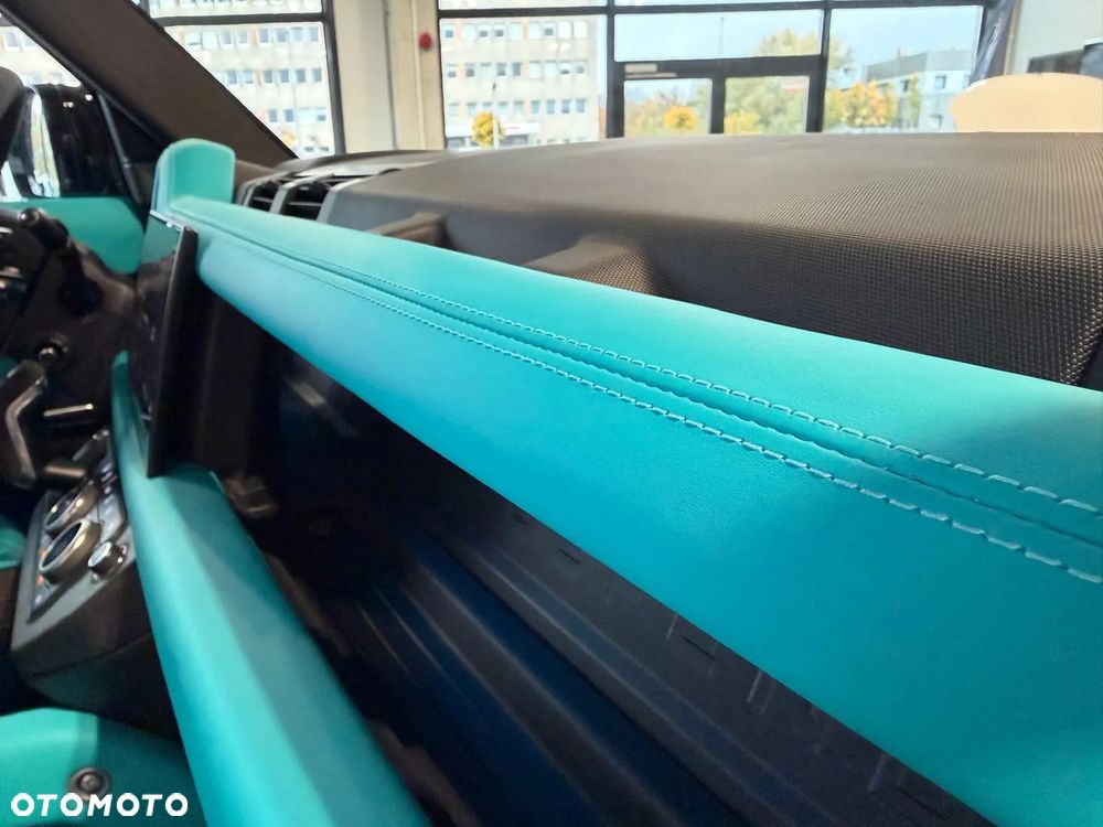 Land Rover Defender 5.0 P525 V8 - 26