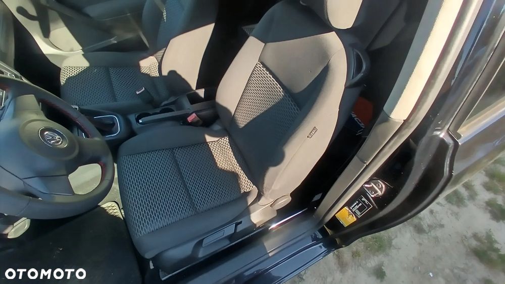 Volkswagen Golf VI 1.4 Comfortline - 37