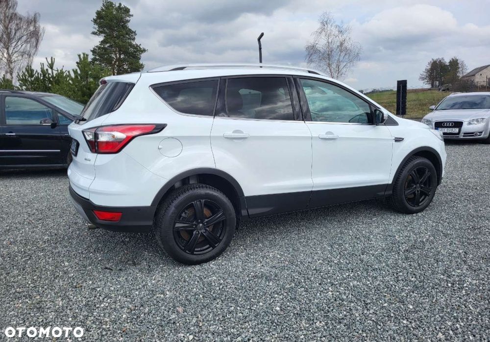Ford Kuga - 34