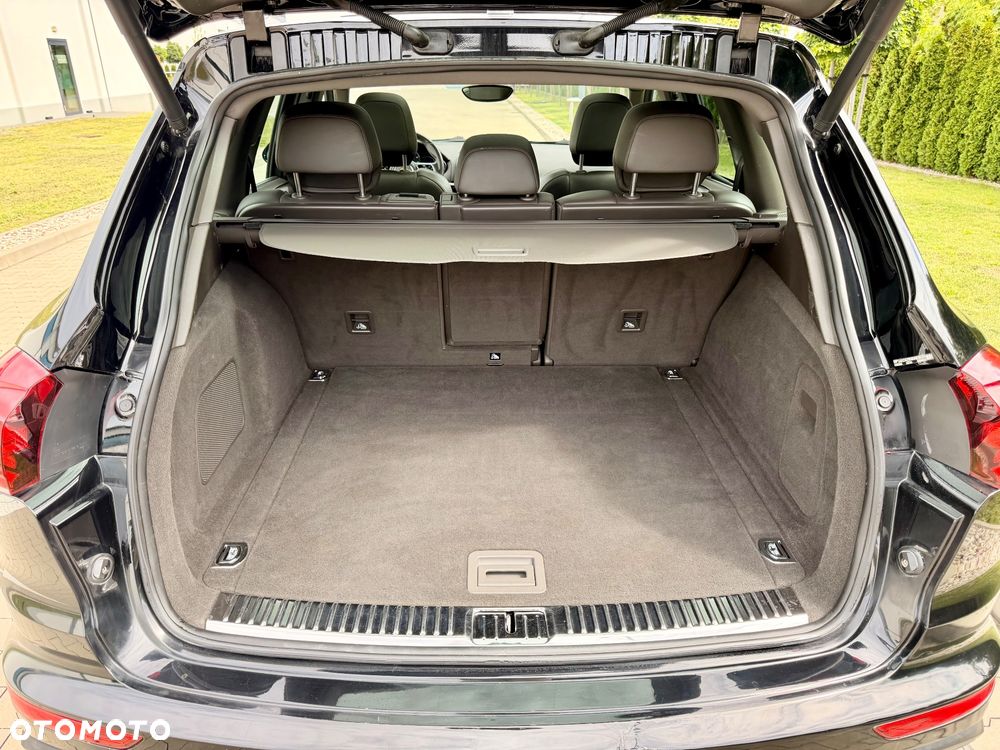 Porsche Cayenne Standard - 28