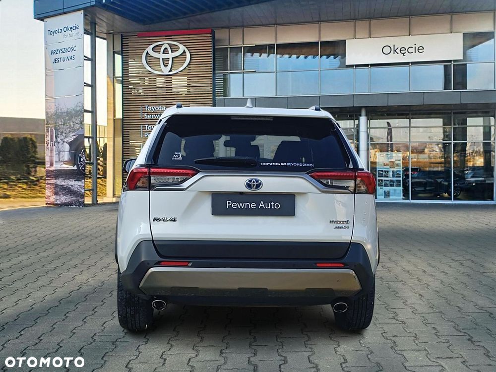 Toyota RAV4 - 8