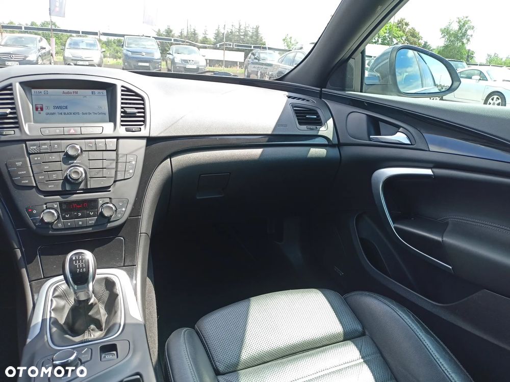 Opel Insignia - 16