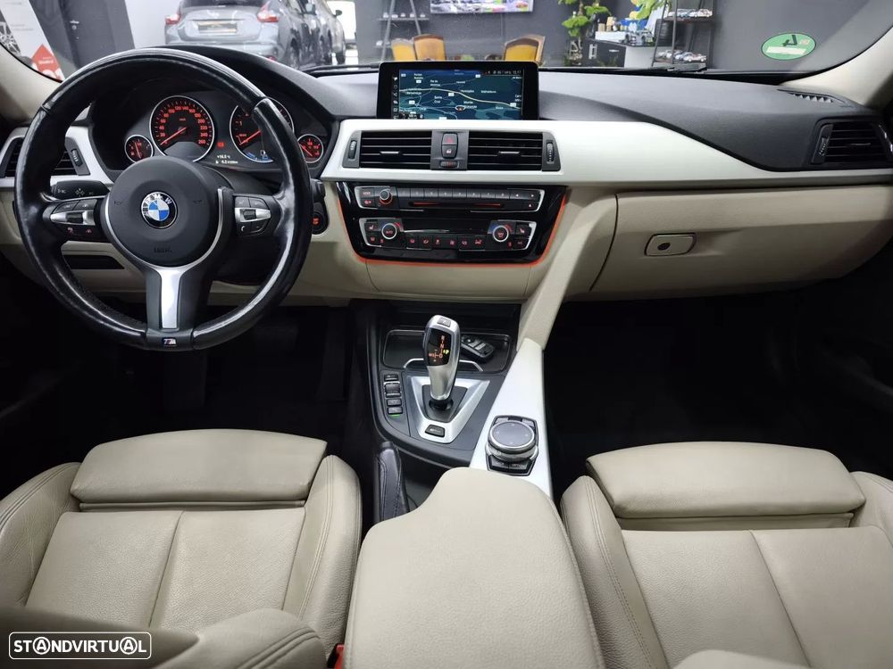 BMW 330 e iPerformance Line Luxury Purity - 23