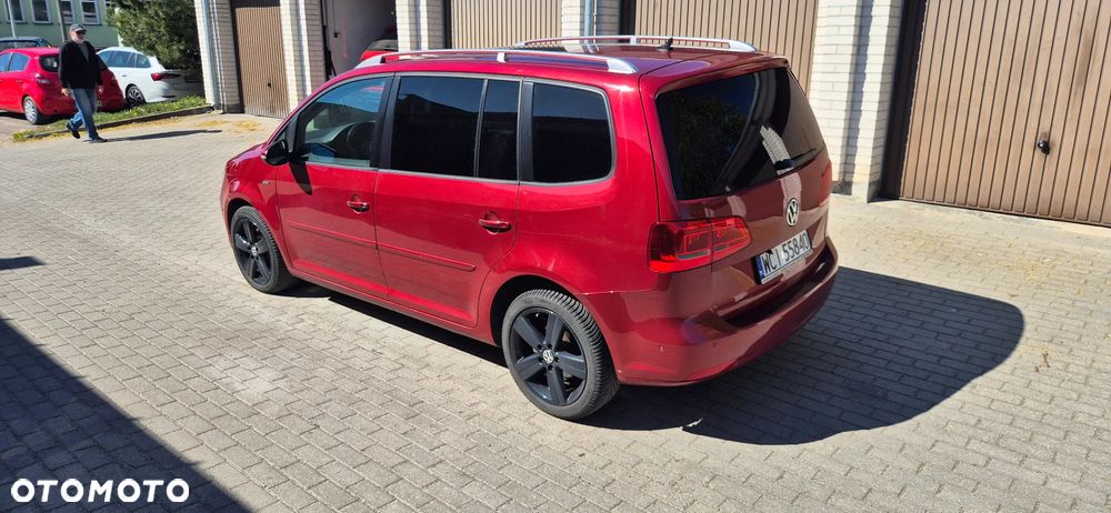 Volkswagen Touran 2.0 TDI DPF DSG Comfortline - 4