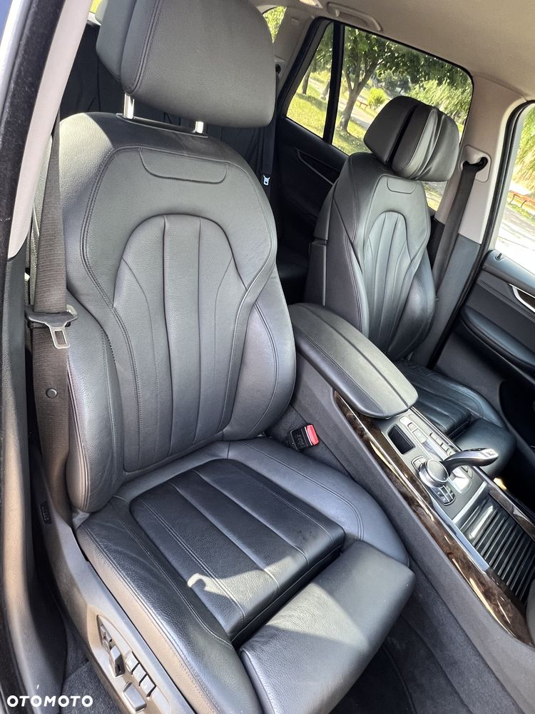 BMW X5 xDrive40d - 16