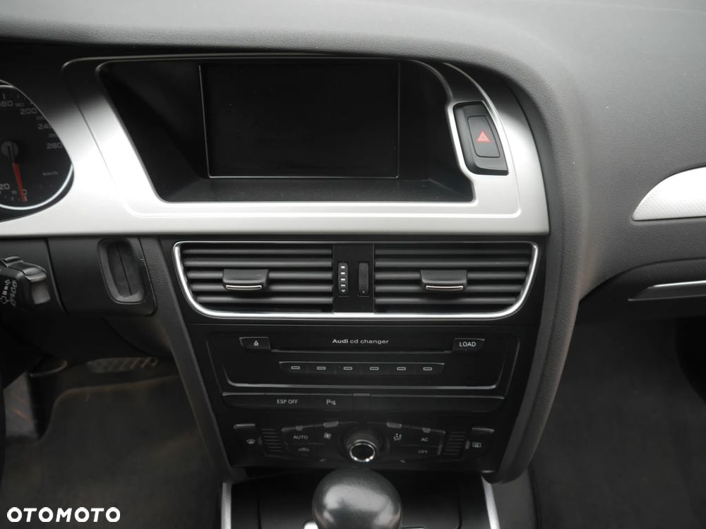 Audi A4 Avant 2.0 TDI DPF multitronic S line Sportpaket - 11