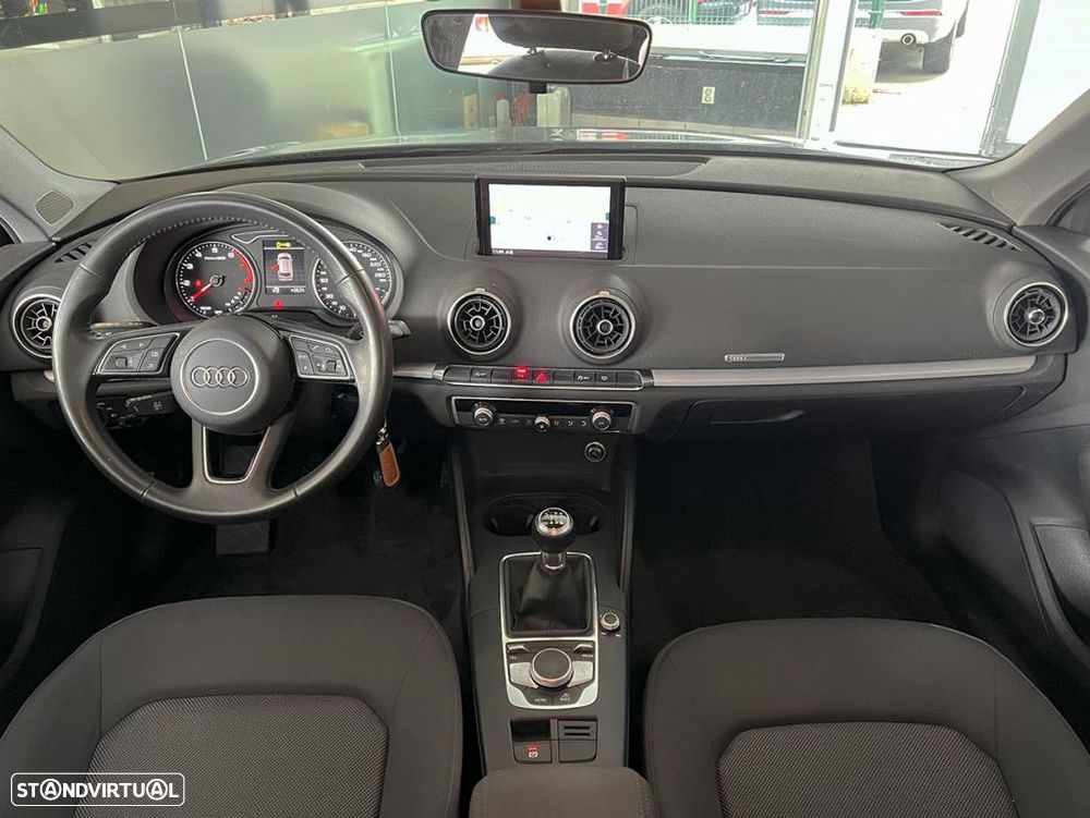 Audi A3 Sportback 30 TFSI - 11