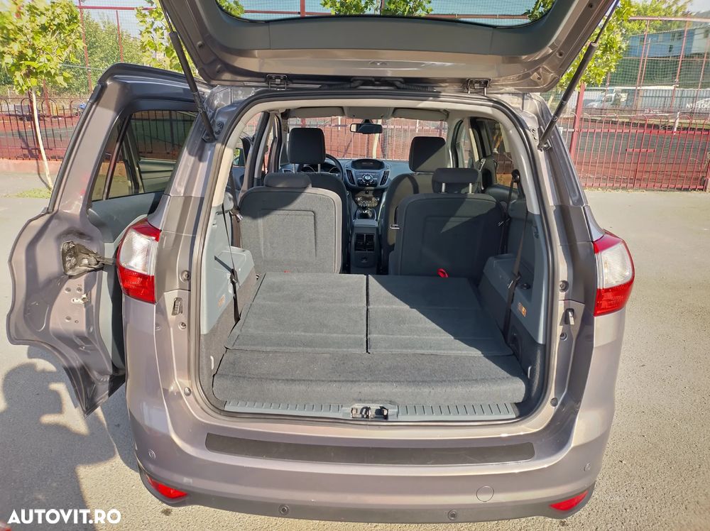 Ford Grand C-Max 1.6 EcoBoost Start-Stop-System Titanium - 12