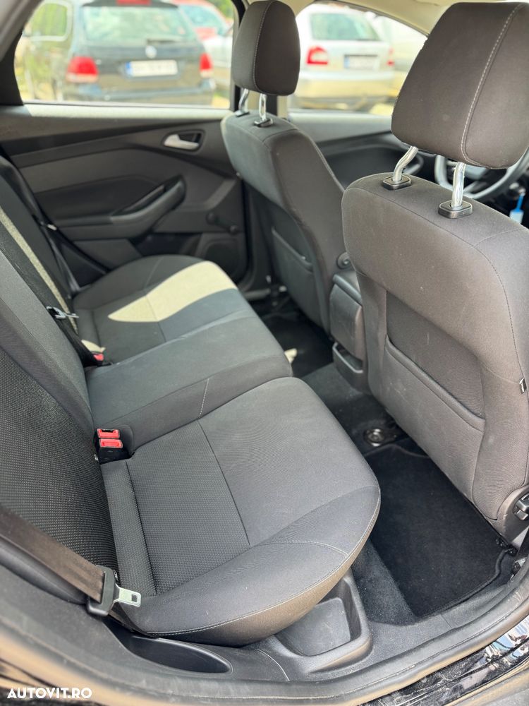 Ford Focus 1.0 EcoBoost Trend Edition - 11