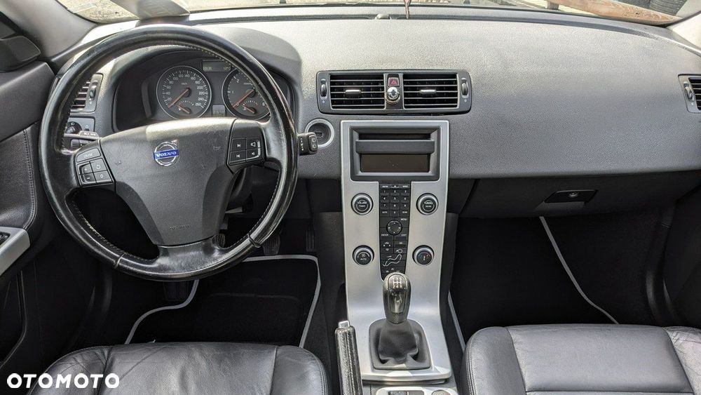 Volvo V50 - 24