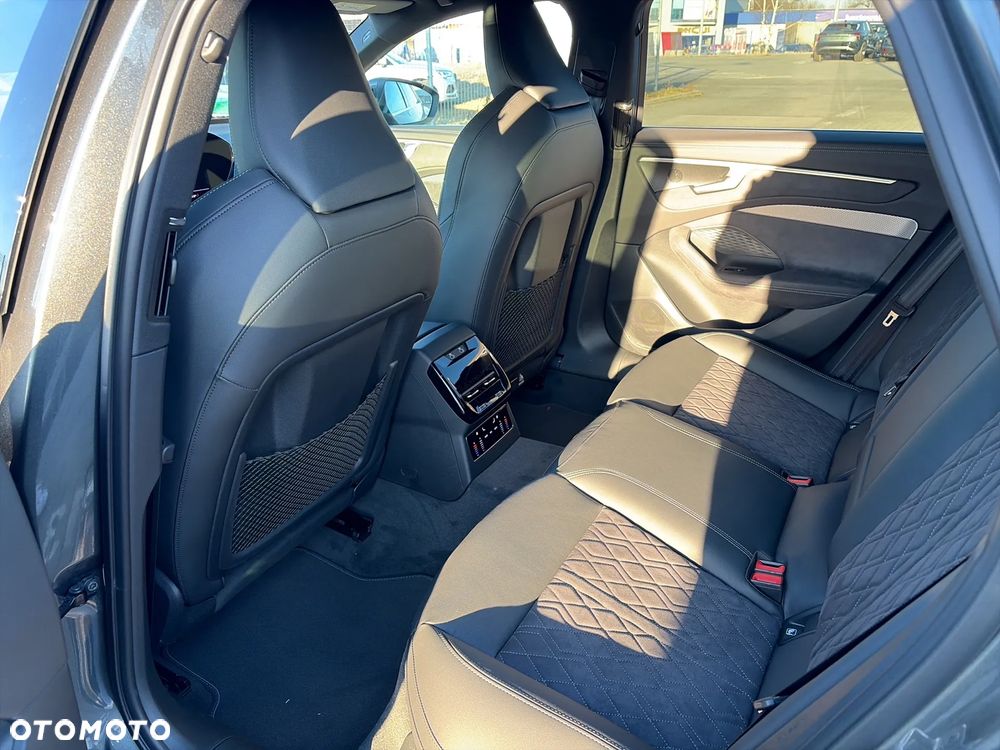 Audi A6 Avant e-Hybrid 270 kW Quattro S tronic - 13