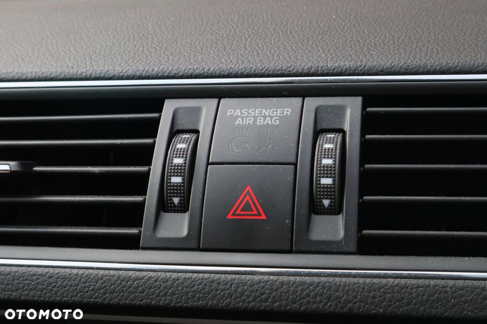 Skoda Superb 2.0 TSI L&K DSG - 25