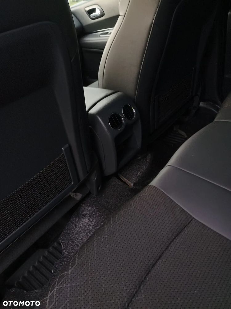 Peugeot 3008 1.6 HDi Access - 25